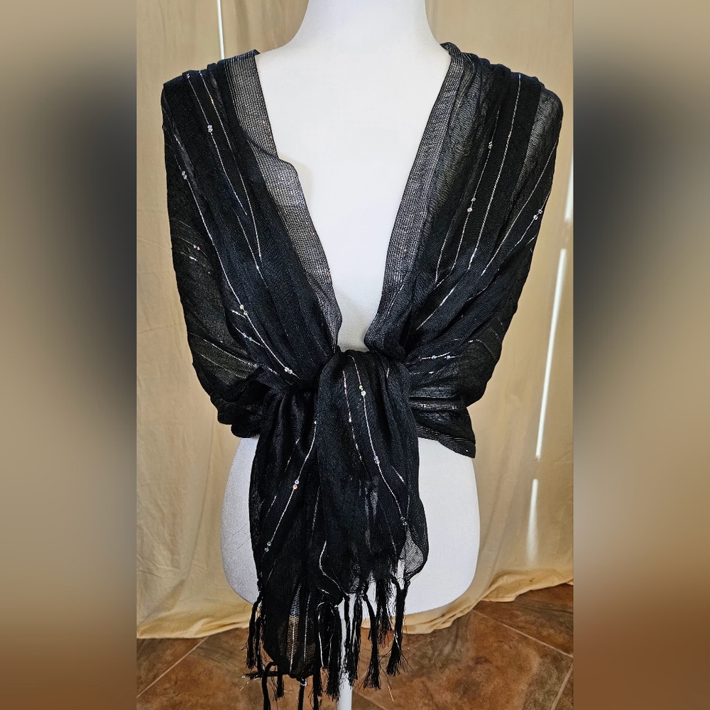 NWT Shimmery Elegant Blk & Silver Rayon Striped Sheer Scarf With Sequins & Fring - Picture 4 of 7